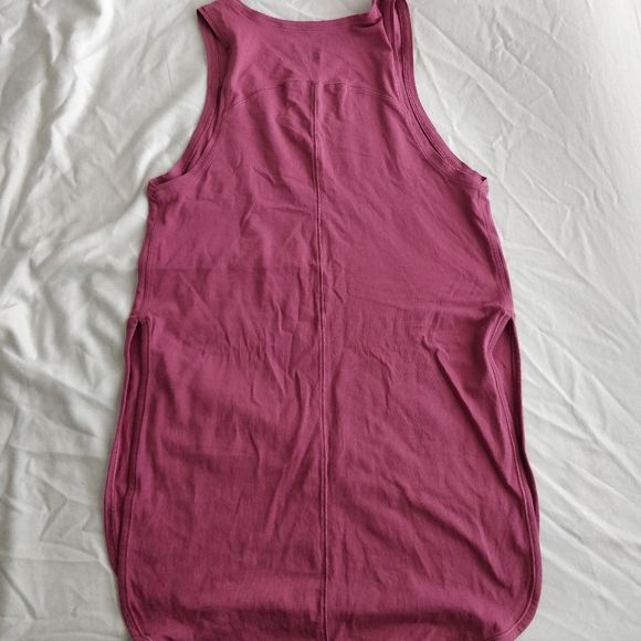 BNWOT Long tank with slits on sides - Picture 2 of 5